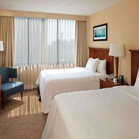 Embassy Suites Вінстон-Сейлем Екстер'єр фото